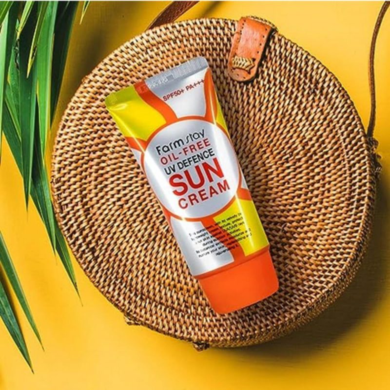 ضد آفتاب بدون چربی فارم استی Farm stay oil_free uv defence sun cream
